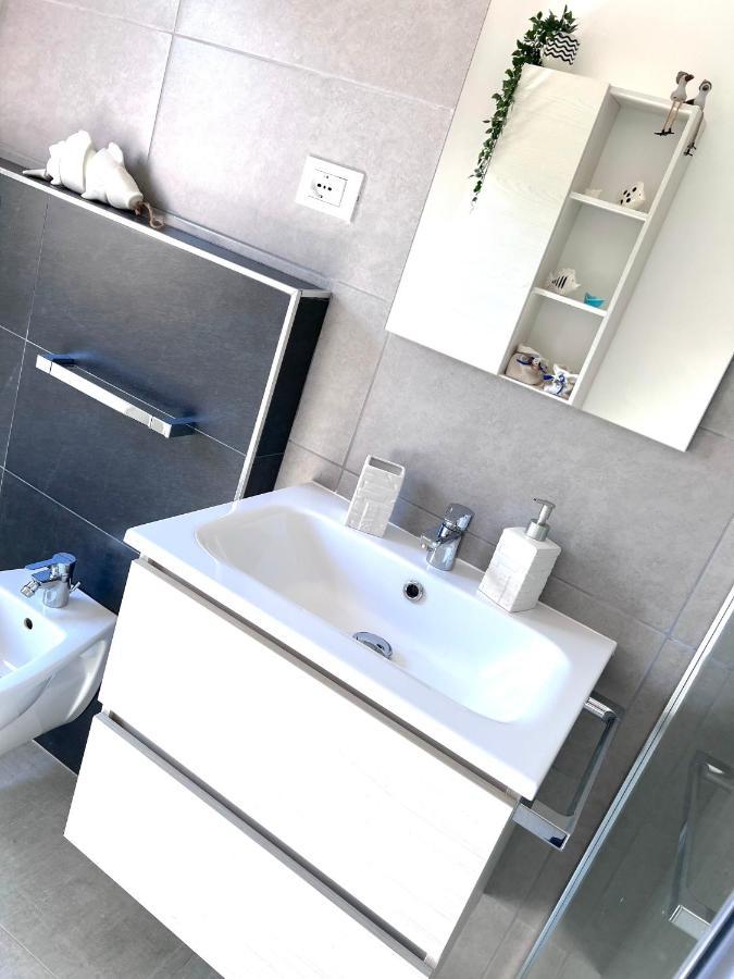 Orizzonte Mare House Apartment โทริโนดิซานโกร ภายนอก รูปภาพ