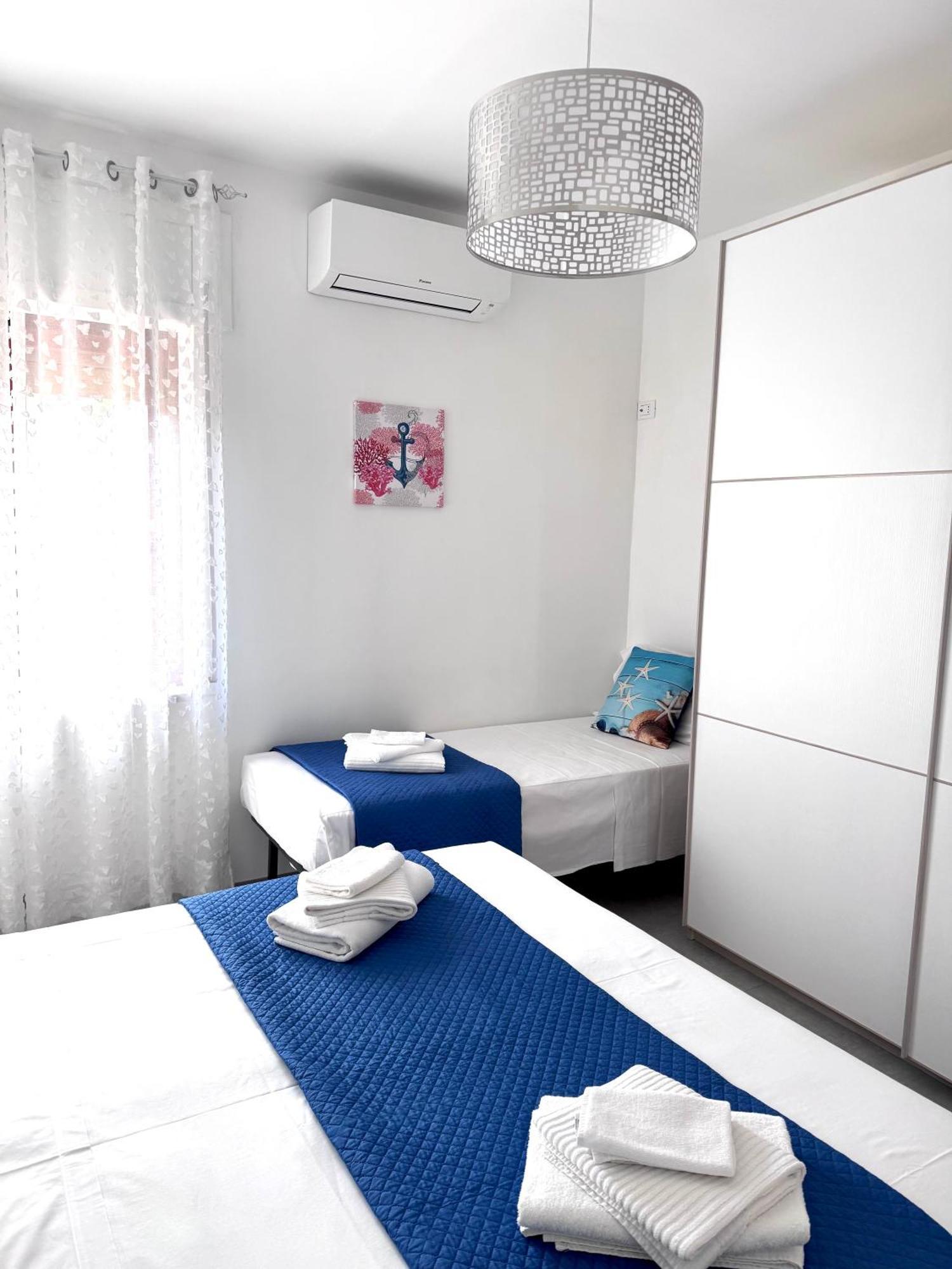 Orizzonte Mare House Apartment โทริโนดิซานโกร ภายนอก รูปภาพ